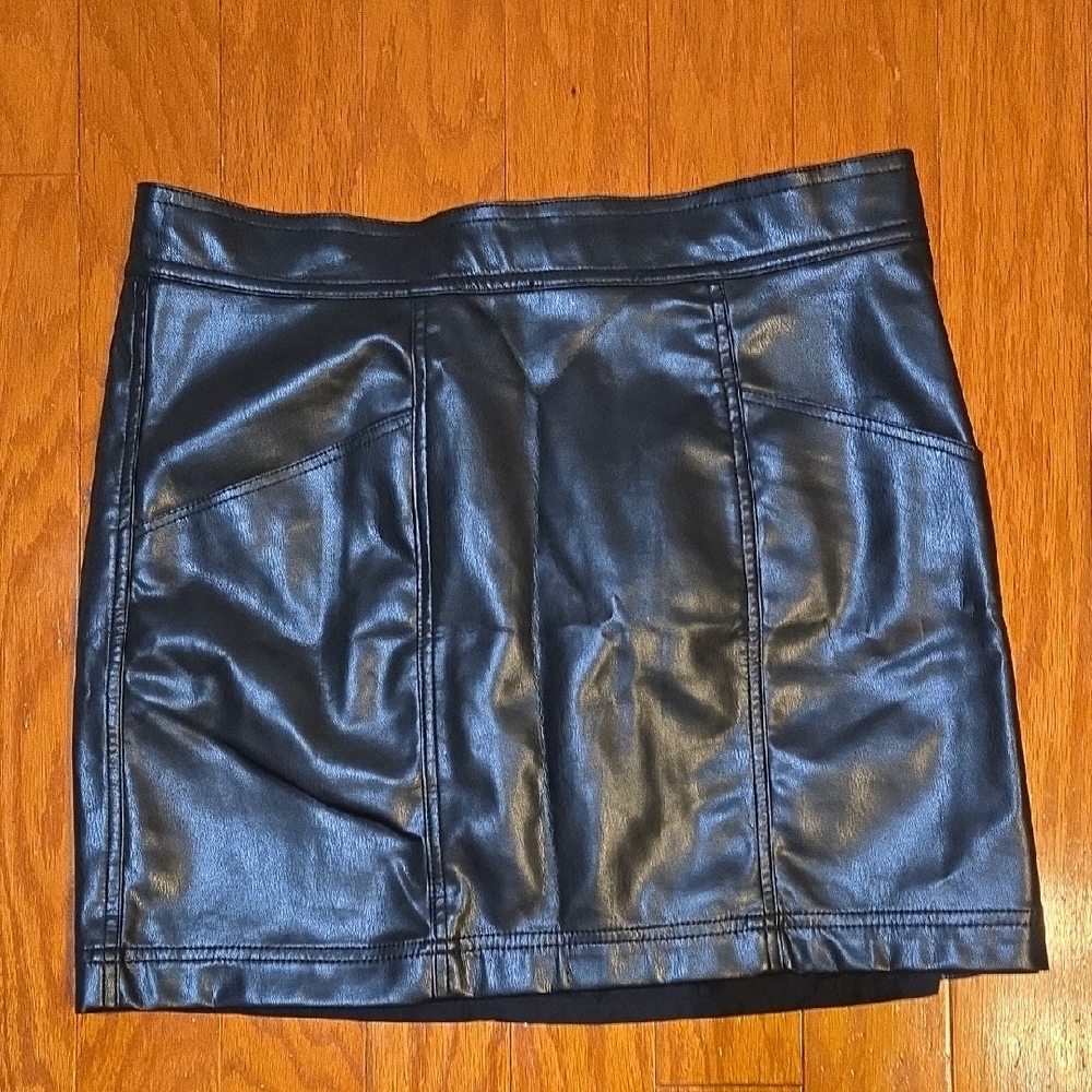H&M Shiny Black Mini Skirt Size 12